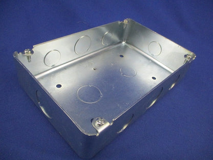 3個用スイッチボックスカバー付 DS4913