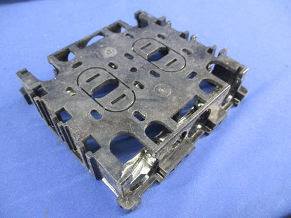 住宅用スイッチボックス浅型2コ用(8個入) DM82202