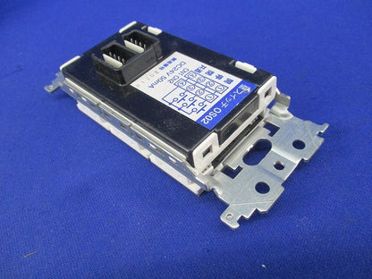 壁スイッチ ホワイト OS02