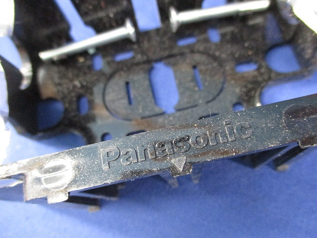 住宅用スイッチボックス(94個入)(キズ・汚れ有) DM80100