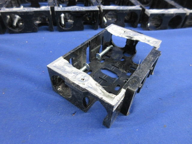 住宅用スイッチボックス(23個入)(キズ・汚れ有) DM82100