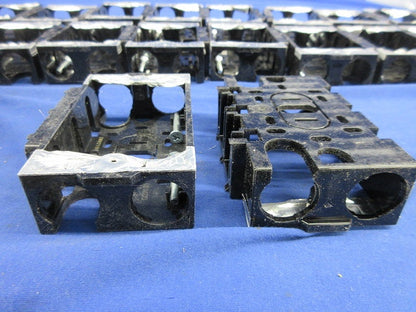 住宅用スイッチボックス(23個入)(キズ・汚れ有) DM82100