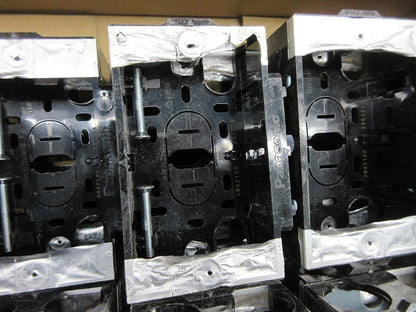 住宅用スイッチボックス(36個入)(キズ・汚れ有) DM82100