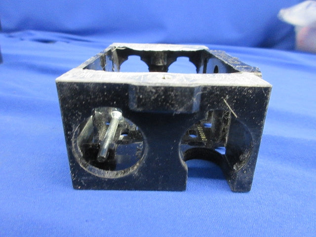 住宅用スイッチボックス(31個入)(キズ・汚れ有) DM80100