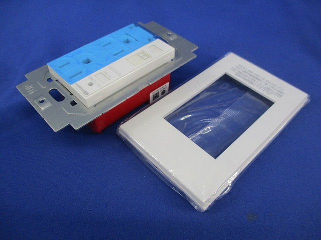 プレトラックコンセント PTC-BA15WE-W