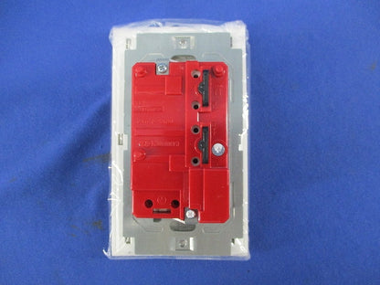 プレトラックコンセント PTC-BA15WE-W