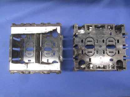 住宅用スイッチボックス2コ用(33個入)キズ・汚れ有 DM80202