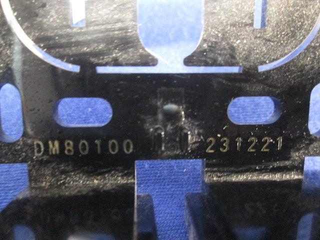 住宅用スイッチボックス(48個入)(キズ・汚れ有) DM80100