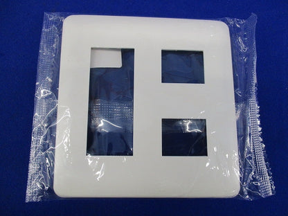 コンセントプレート(11枚入)(ホワイト系)新品未開封 WJE-23