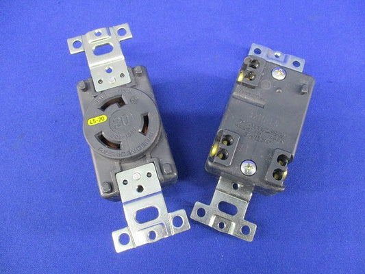 引掛形 埋込コンセント 接地2P20A125V(2個入り) 3210-L5