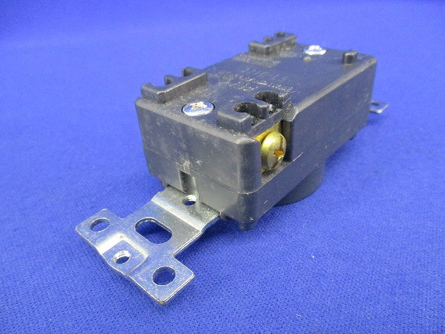 引掛形 埋込コンセント 接地2P20A125V(2個入り) 3210-L5