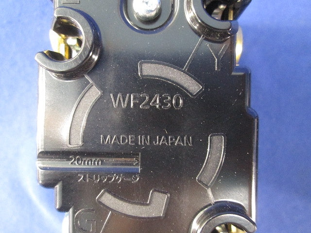 接地3P30A引掛埋込コンセント(3個入) WF2430