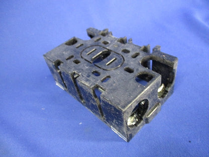 住宅用スイッチボックス(97個入)(キズ・汚れ有) DM80100