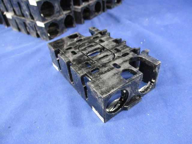 住宅用スイッチボックス(120個入)(キズ・汚れ有) DM82100