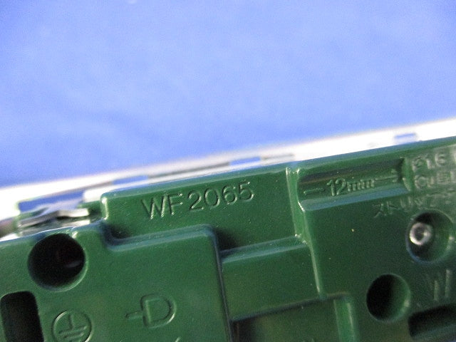 埋込接地ダブルコンセント(横形)(4個入) WF2065