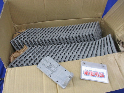 CATV用 保安器取付盤(樹脂製ベース)未使用品 型番不明
