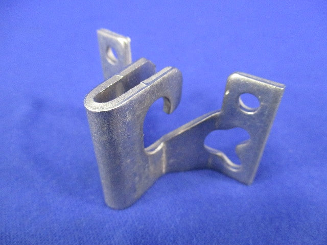 C形金物(39個入) T11