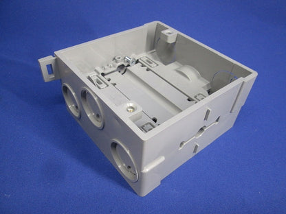 軽量間仕切り用 両面アウトレットボックス(中形四角・深型)」 20個入 RCDO-K4B