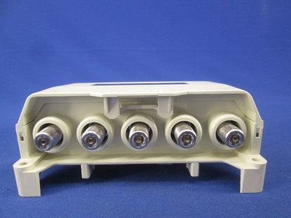 屋外用４分配器(キズ・汚れ有) CDW-4