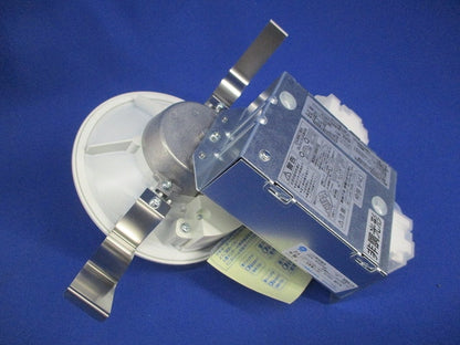 人感センサー付ダウンライト LED 8W 温白色 調光不可 DDL-4545AW