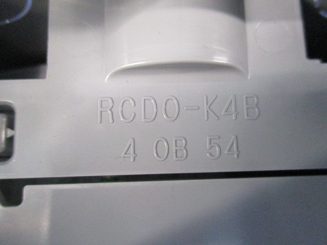 軽量間仕切り用 両面アウトレットボックス(中形四角・深型)」 4個 汚れ有 RCDO-K4B