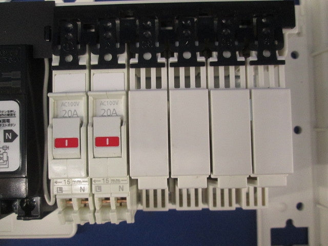 住宅用分電盤(未使用品)(キズ・汚れ有) BQZWB2302