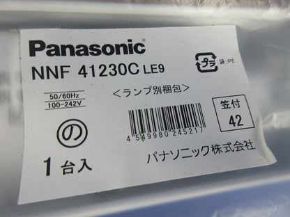 直管LEDランプベースライト 40形 天井直付型 反射笠付型 NNF41230CLE9