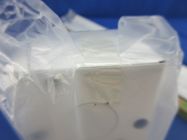 直管LEDランプベースライト 40形 天井直付型 反射笠付型 NNF41230CLE9