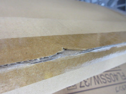 LEDベースライトセット(新品未開梱) LEEM-40693N-01+LEET-42301-LS9