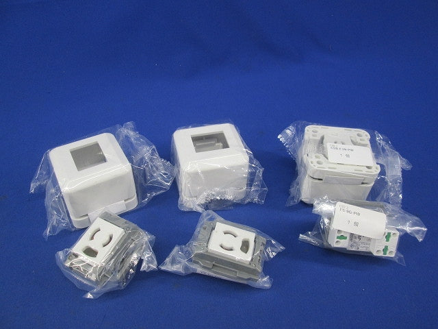 埋込抜止接地シングルコンセント 3組  JEC-BN-9G+CSB-F1N-PW