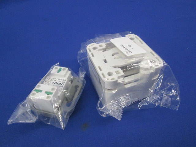 埋込抜止接地シングルコンセント 3組  JEC-BN-9G+CSB-F1N-PW