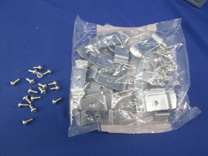 ネグロック アウトレットボックス支持金具(17個入) MB200M