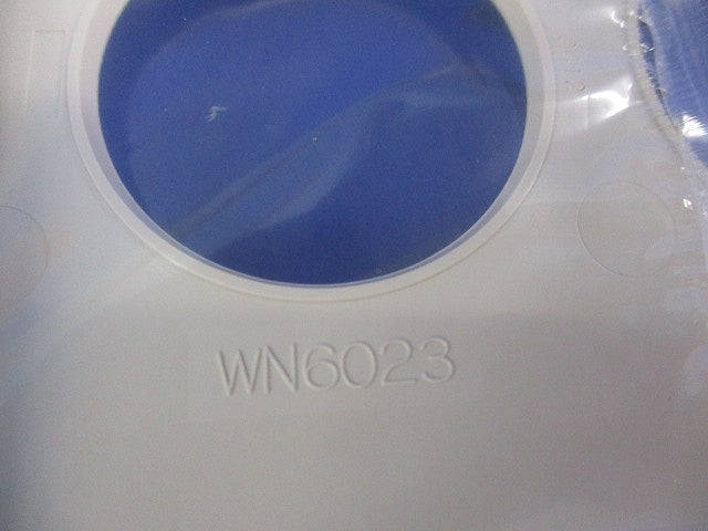 コンセントプレート(10個入)ミルキーホワイト WN6023W