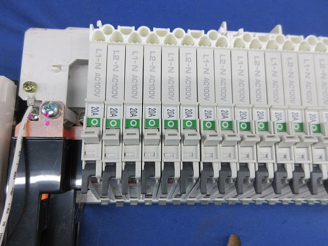 ホーム分電盤3P40A付(未使用品) ZLGS63-40TL-30他