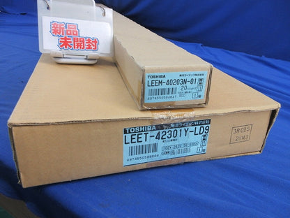 LEDベースライト40タイプ 直付形 LEET42301Y-LD9
