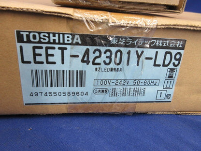 LEDベースライト40タイプ 直付形 LEET42301Y-LD9