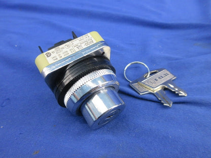キースイッチ(30mmシリーズ)2個 AH30-J2A
