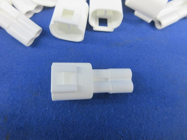 電源ケーブル 終端コネクタセット(11個入) EPTC220-610-K