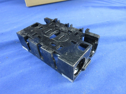 住宅用スイッチボックス 浅型1コ用(53個入) DM82100