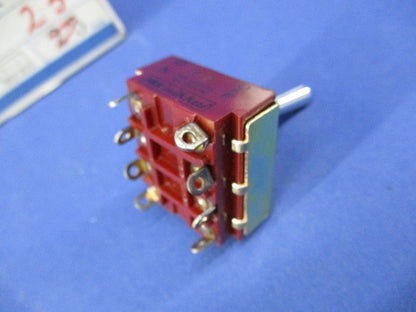 小形トグルスイッチ(Sシリーズ)23個入 S-41