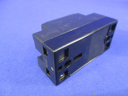 太陽光発電用開閉器10A300V(2個入) TK10