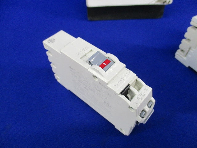 サーキットブレーカ 2P2E 30A 混在3個入 PN32TA