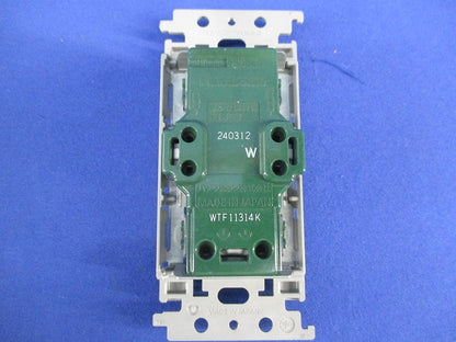 アースターミナル付コンセント(4個入)(ホワイト) WTF11314K