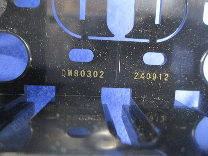 住宅用スイッチボックス 3コ用 セパレータ付・木ねじなし(4個入) DM80302