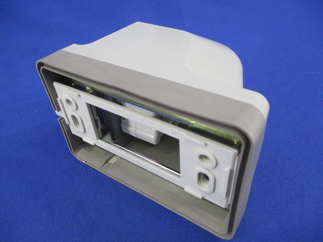 接地2P30A引掛防雨コンセント 傷・汚れ有 WK6330