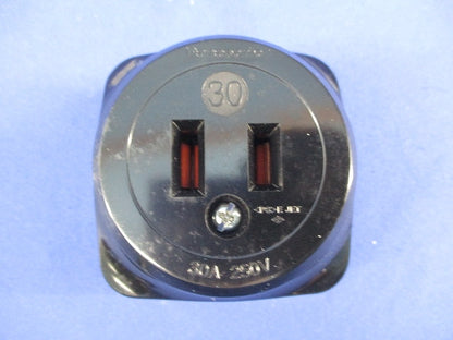 角型コンセント2P30A WK1230