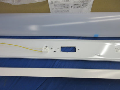 LEDキッチンライト(FL40W相当・非調光・昼白色) AH53800