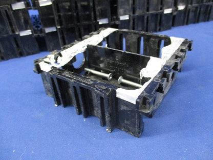 住宅用スイッチボックス標準型2コ用(20個入)(キズ・汚れ有) DM80202