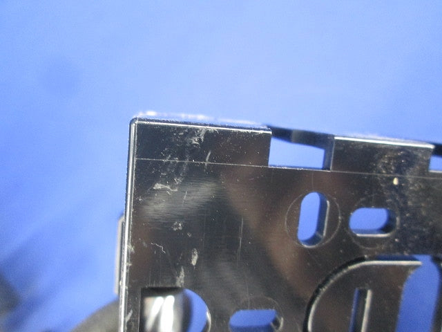 住宅用スイッチボックス 浅型1コ用(30個入)(キズ・汚れ有) DM82100