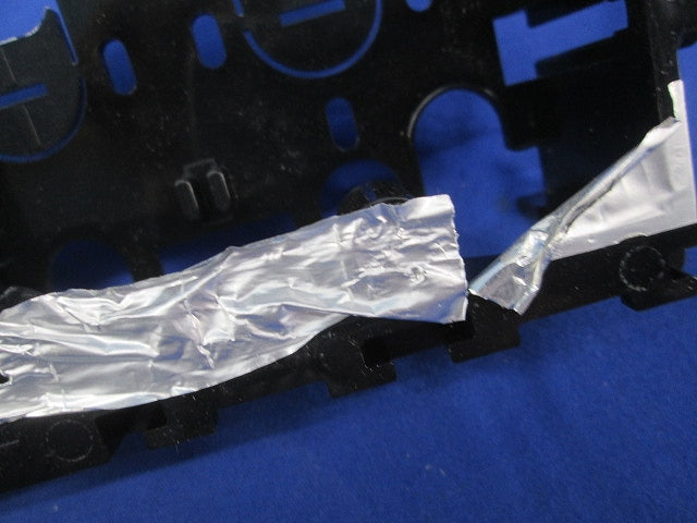 住宅用スイッチボックス 3コ用 セパレータ付・木ねじなし(5個入)(キズ・汚れ有) DM80302